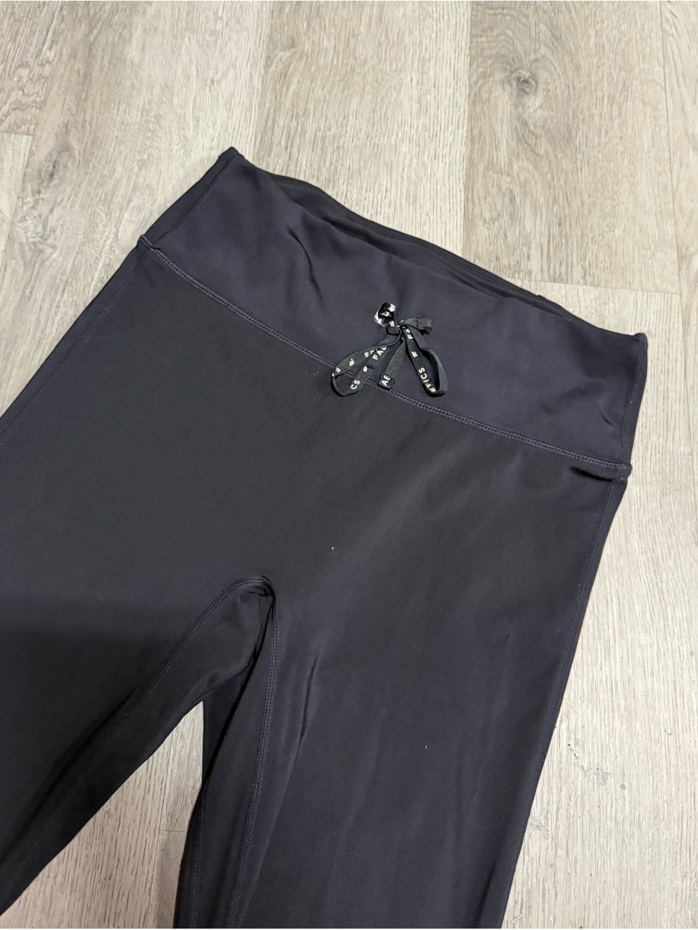 •FABLETICS• LEGGINGS - Picture 4 of 8